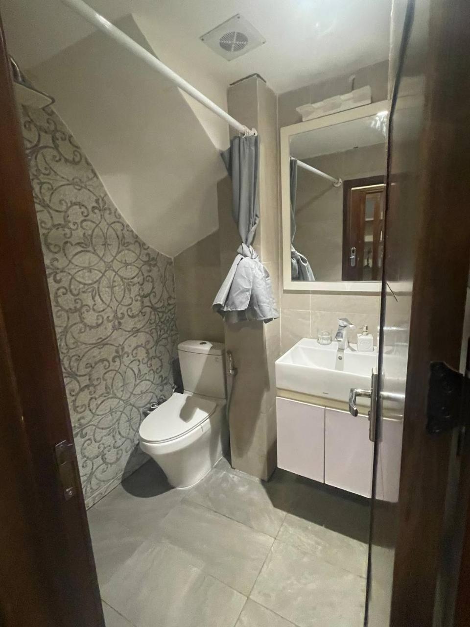 Ty House Apartment Managed By Lily Home Ханой Экстерьер фото